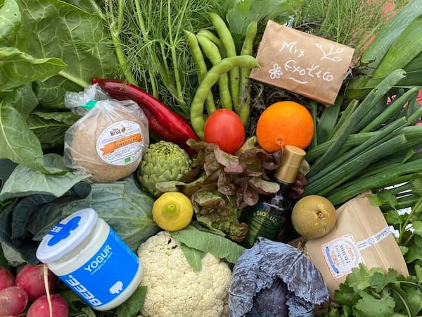 Asociación de productores ecológicos en el valle de Guadalhorce. Organiza los EcoMercados, mercados ecológicos los fines de semana, en la Cala de Mijas.
